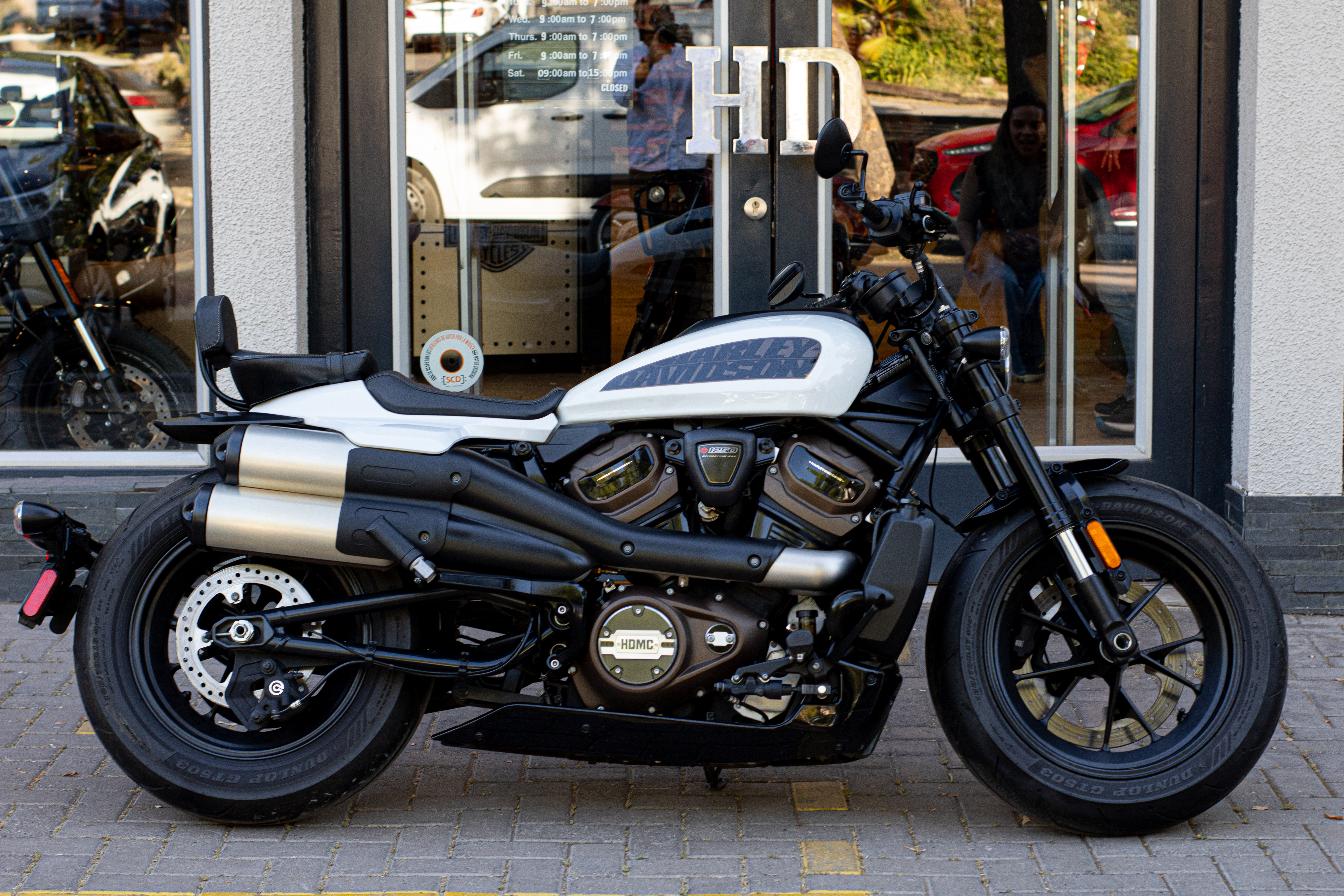 SPORTSTER S 